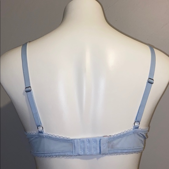 Lace Victoria’s Secret bra - Picture 2 of 5